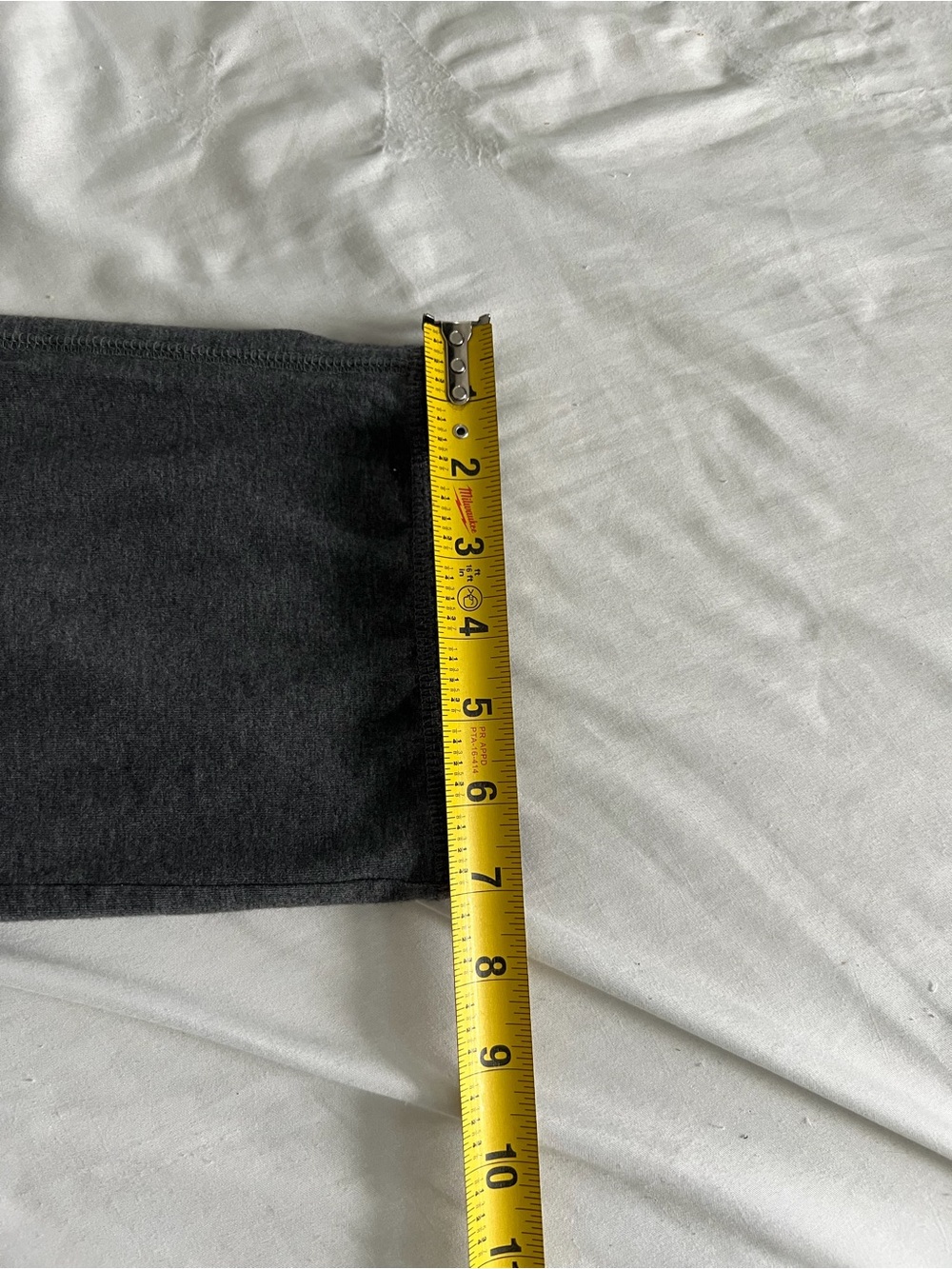 Nike 3/4ths Dark Gray Drawstring Capri Sweatpants - Picture 6 of 10